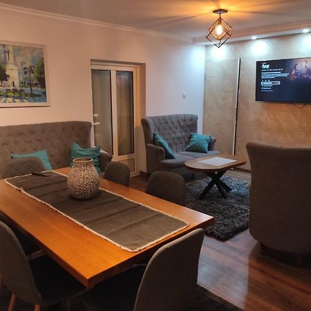 Vila Mila Riverside Apartments Smederevo Bilik gambar