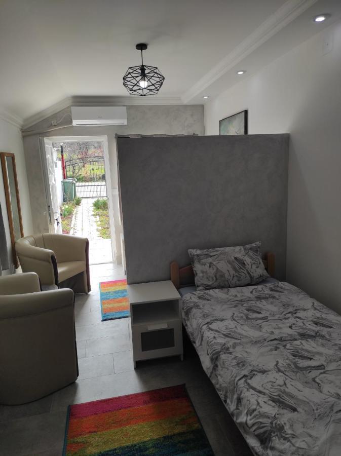 Vila Mila Riverside Apartments Smederevo Luaran gambar