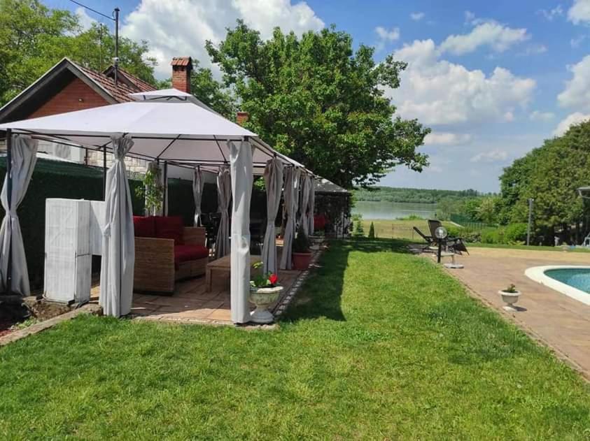 Vila Mila Riverside Apartments Smederevo Luaran gambar