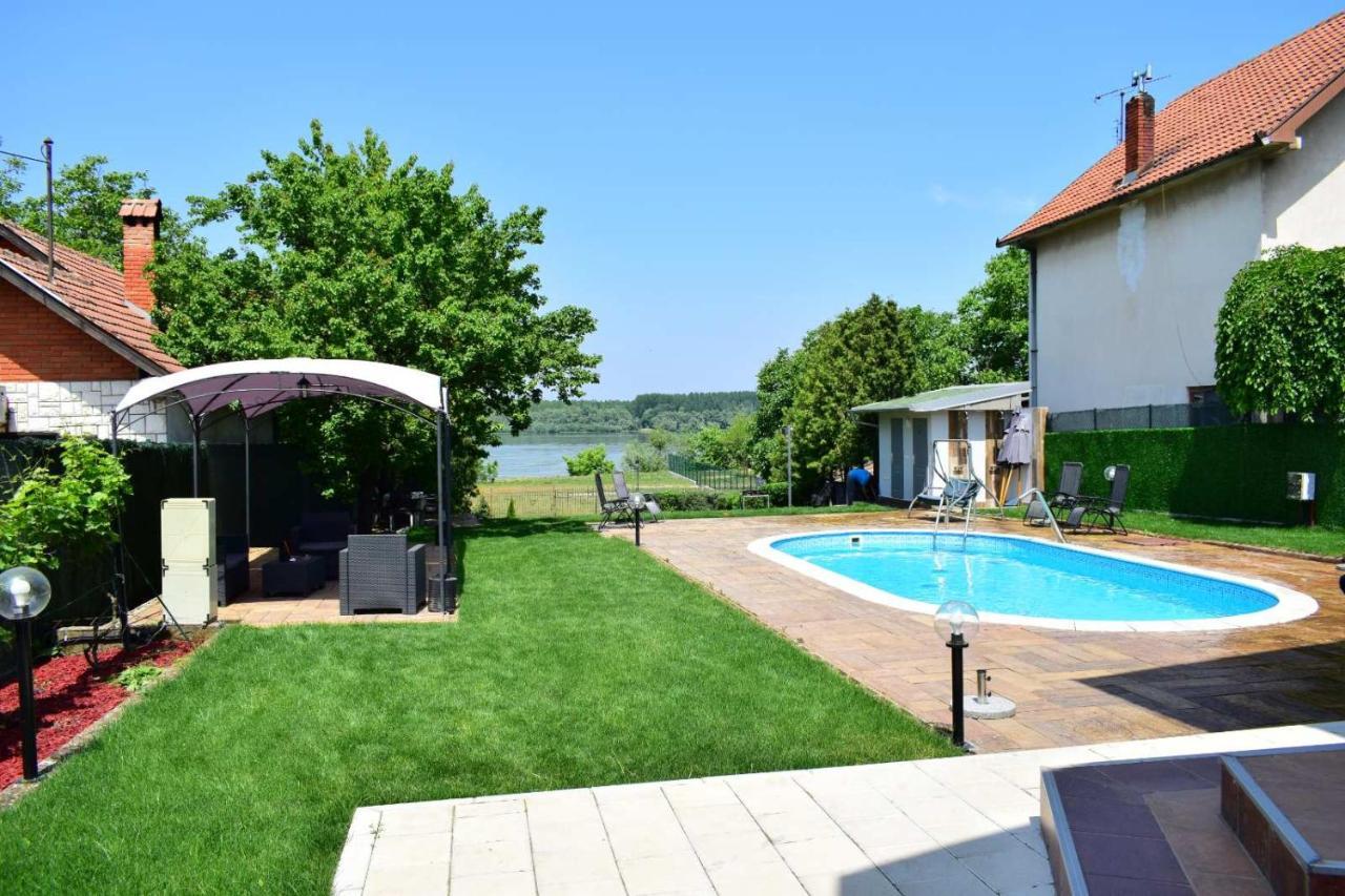 Vila Mila Riverside Apartments Smederevo Luaran gambar